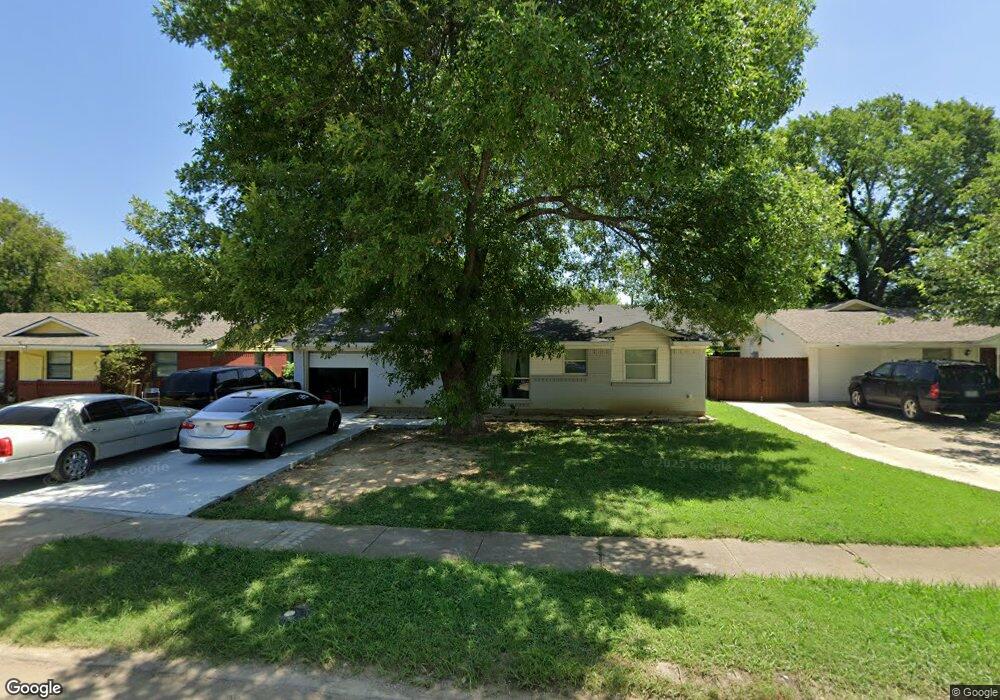 2312 Avis St, Mesquite, TX 75149 - photo 1