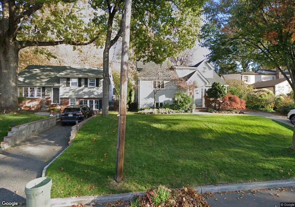 774 7th Ave, River Edge, NJ 07661 - photo 1