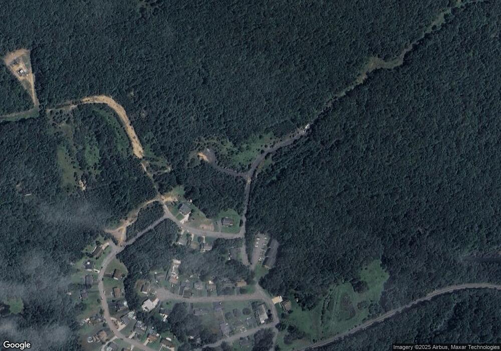 1084 E Clauds Blvd, Hazleton, PA 18201 - photo 1