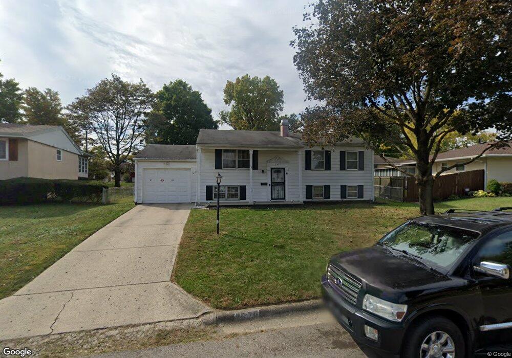 2875 Woodcroft Rd, Columbus, OH 43204 - photo 1