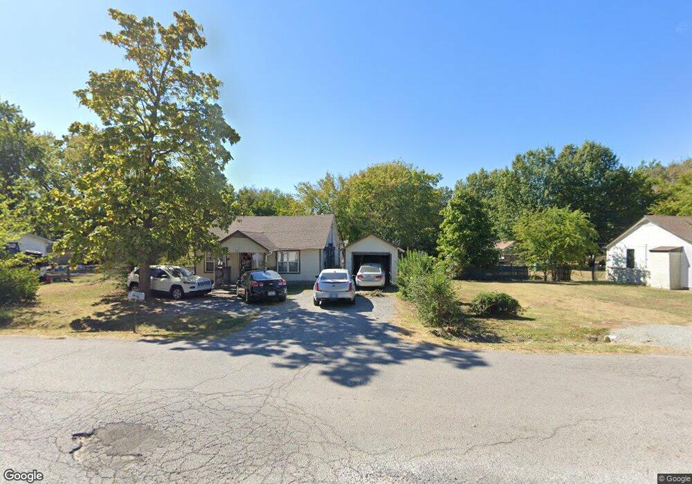 212 N Ora St, Pryor, OK 74361 - photo 1