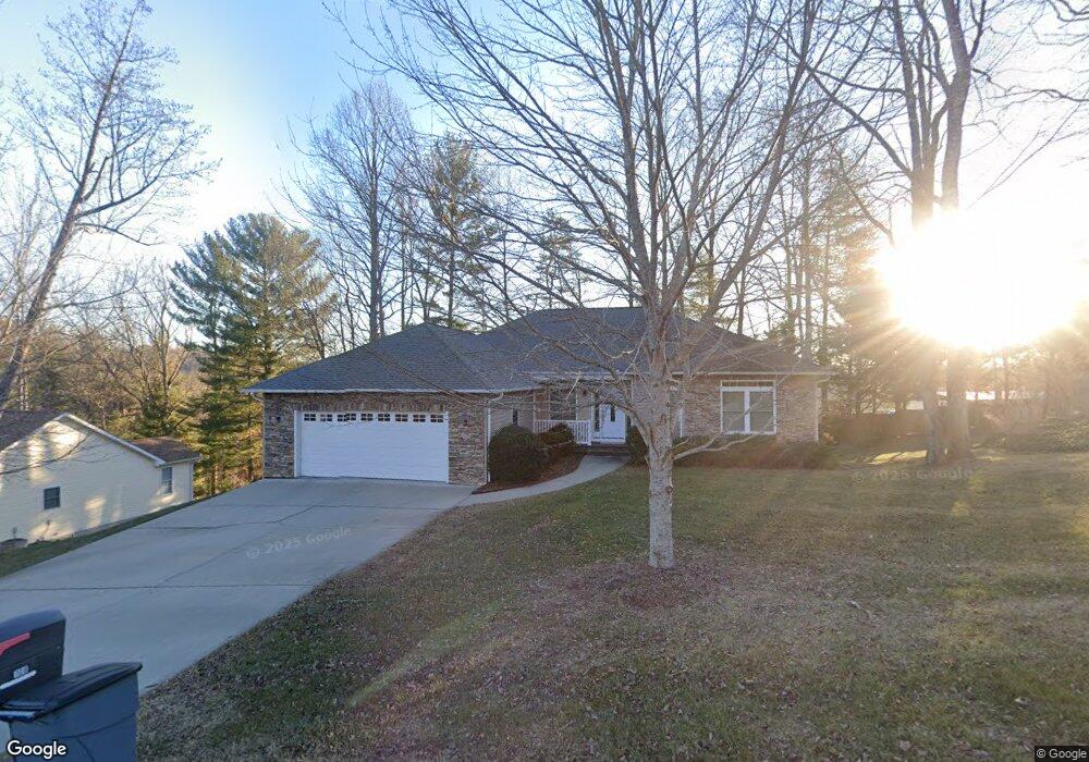 108 Chestnut Ln, Hendersonville, NC 28792 - photo 1