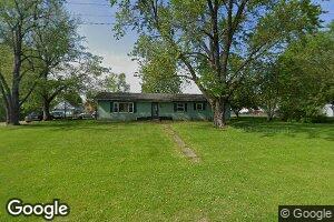 118 E 5th St, Matthews, IN 46957