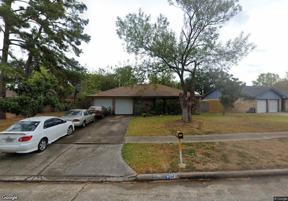 6710 Feather Creek Dr, Houston, TX 77086 - photo 1