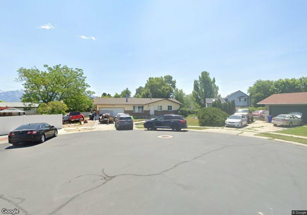 7661 Robert Cir, West Jordan, UT 84084 - photo 1