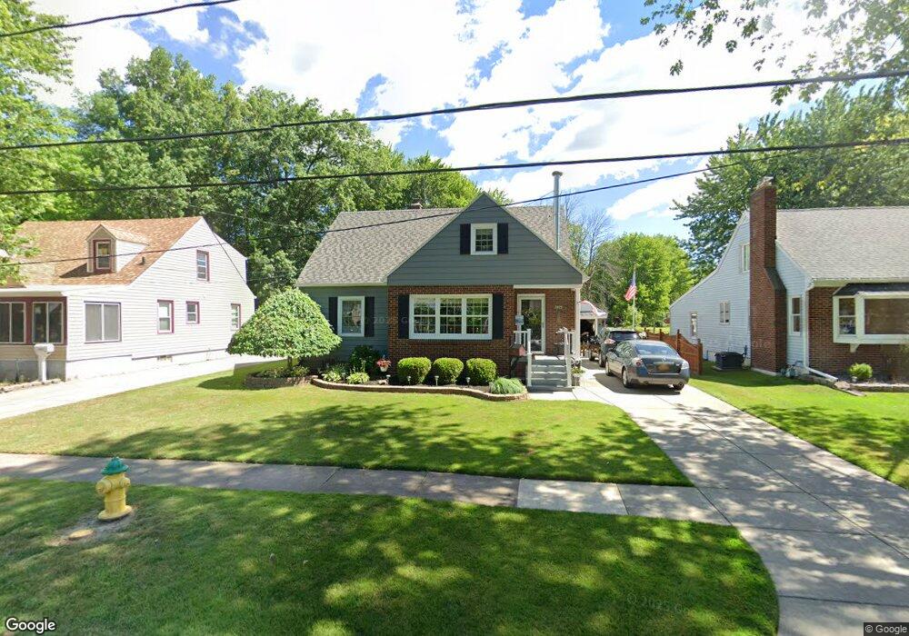 1409 Weaver Pkwy, North Tonawanda, NY 14120 - photo 1