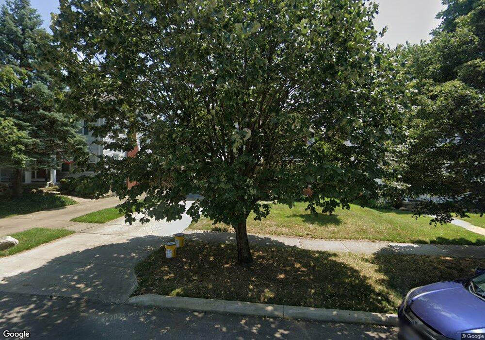 139 Fallis Rd, Columbus, OH 43214 - photo 1