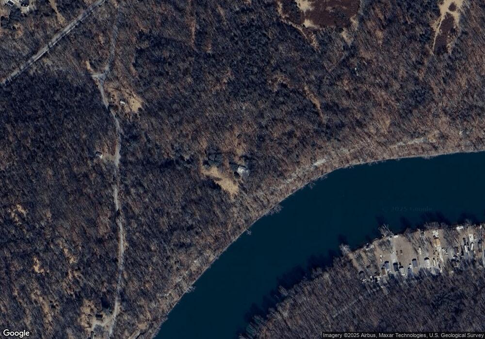 11181 Four Locks Rd, Clear Spring, MD 21722 - photo 1