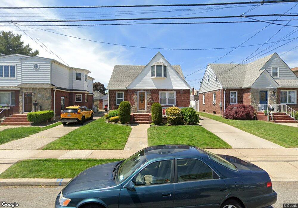 152 Grange St, Franklin Square, NY 11010 - photo 1