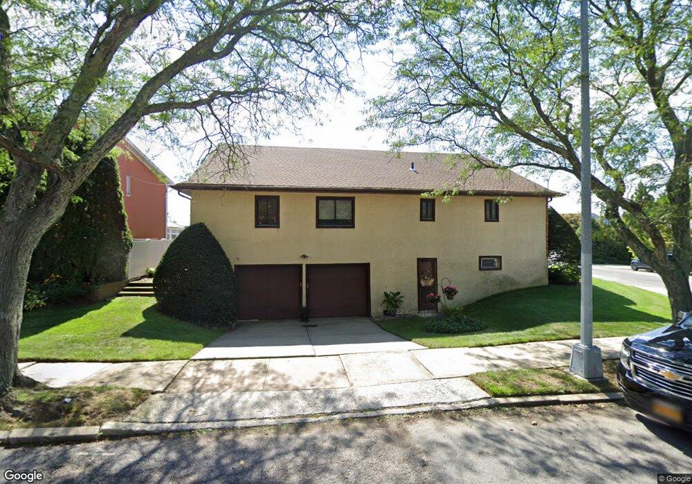 3732 Regatta Place, Flushing, NY 11363 - photo 1