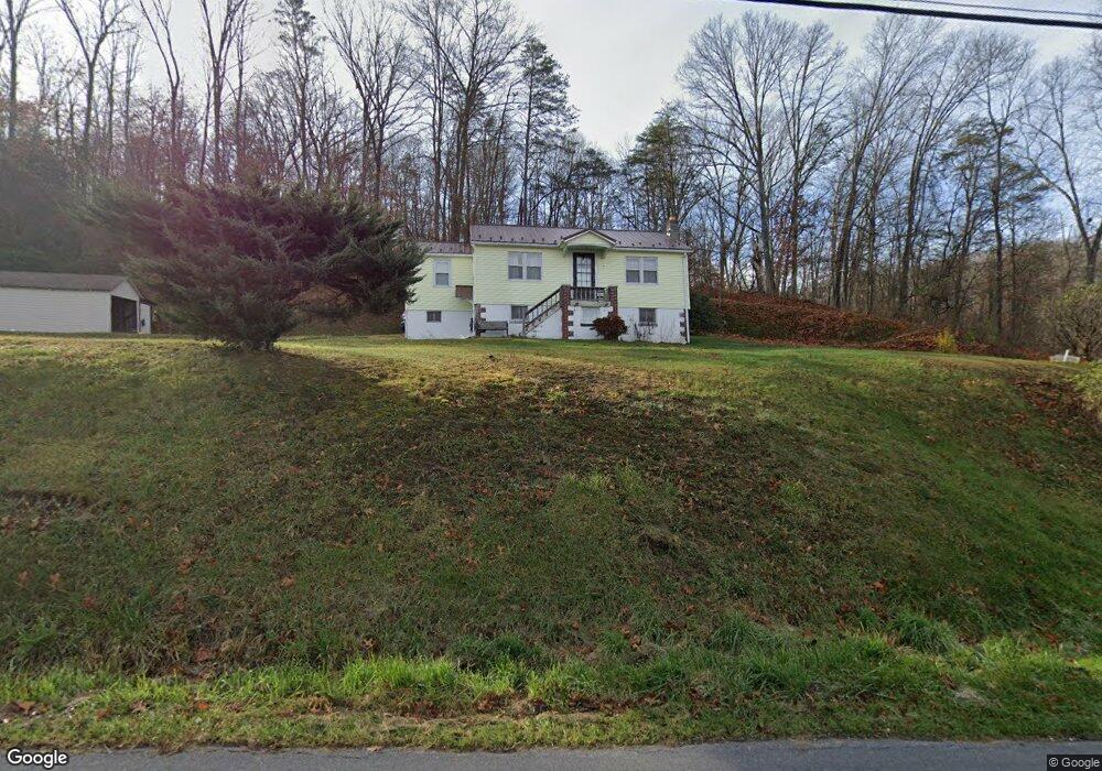 790 Winchester St, Paw Paw, WV 25434 - photo 1