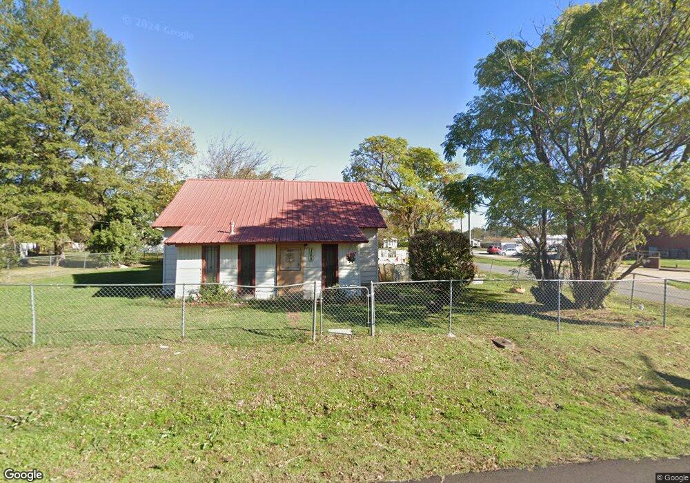 1002 N Lowe St, Stuttgart, AR 72160 - photo 1