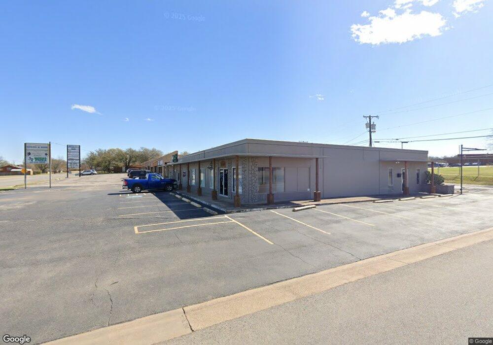 200 S Ridgeway Dr, Cleburne, TX 76033 - photo 1