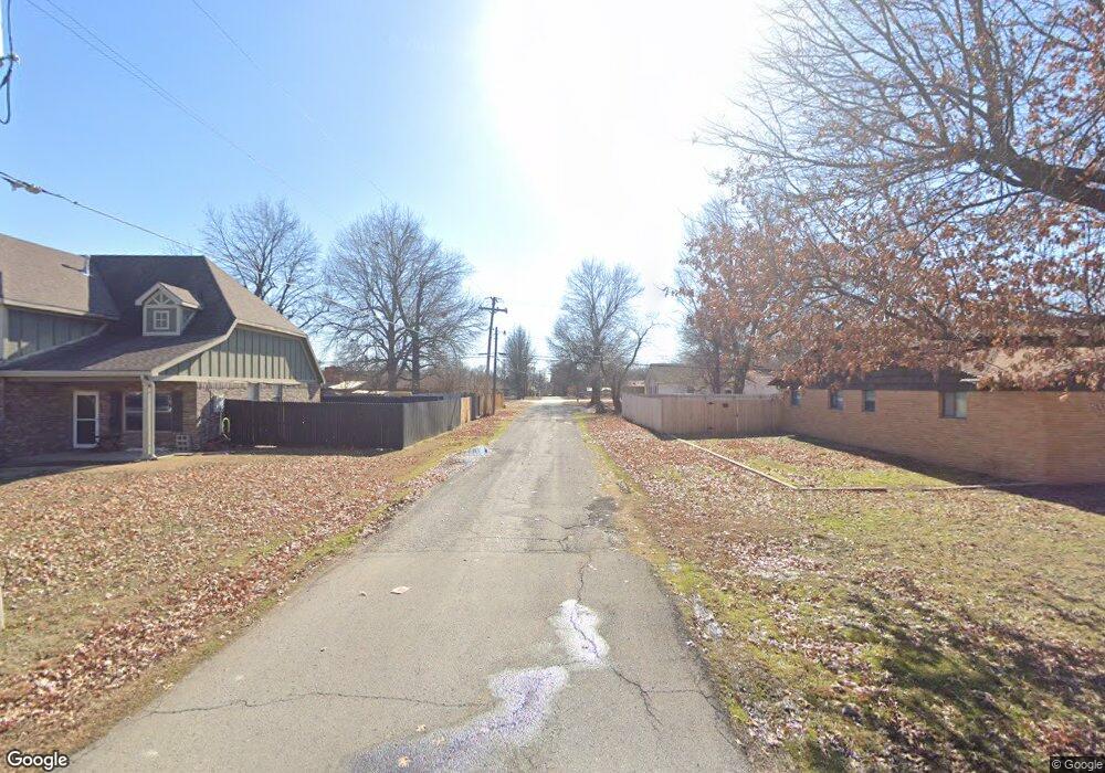 803 S E-St, Skiatook, OK 74070 - photo 1