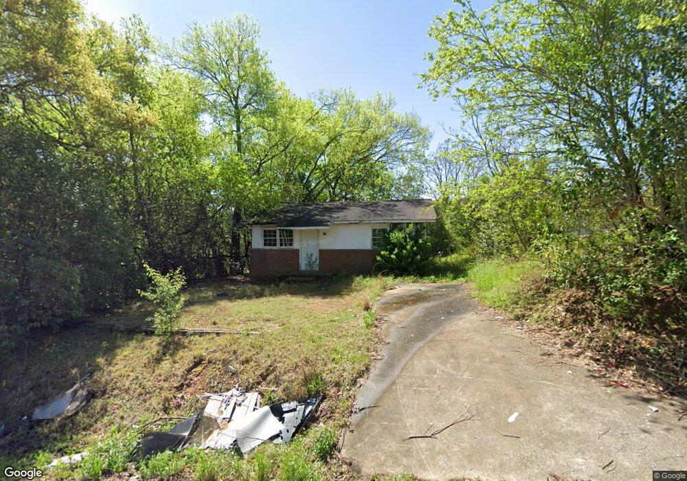 1067 Mullis St, Macon, GA 31206 - photo 1