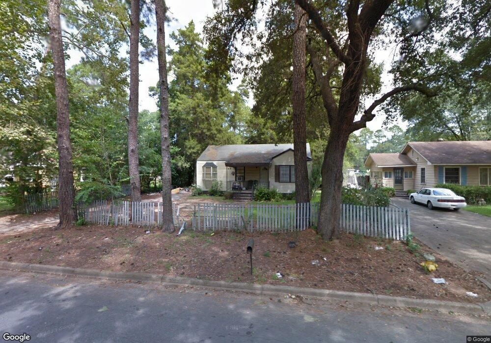 1411 Edgerly Ave, Albany, GA 31707 - photo 1