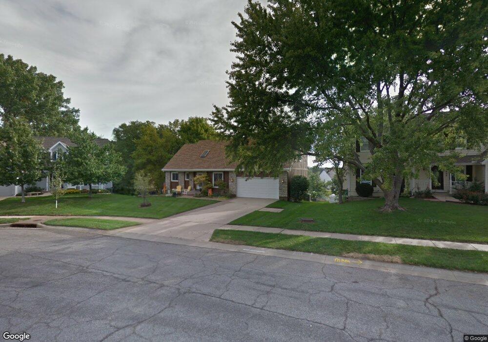 7731 Woodstone Ln, Shawnee, KS 66217 - photo 1