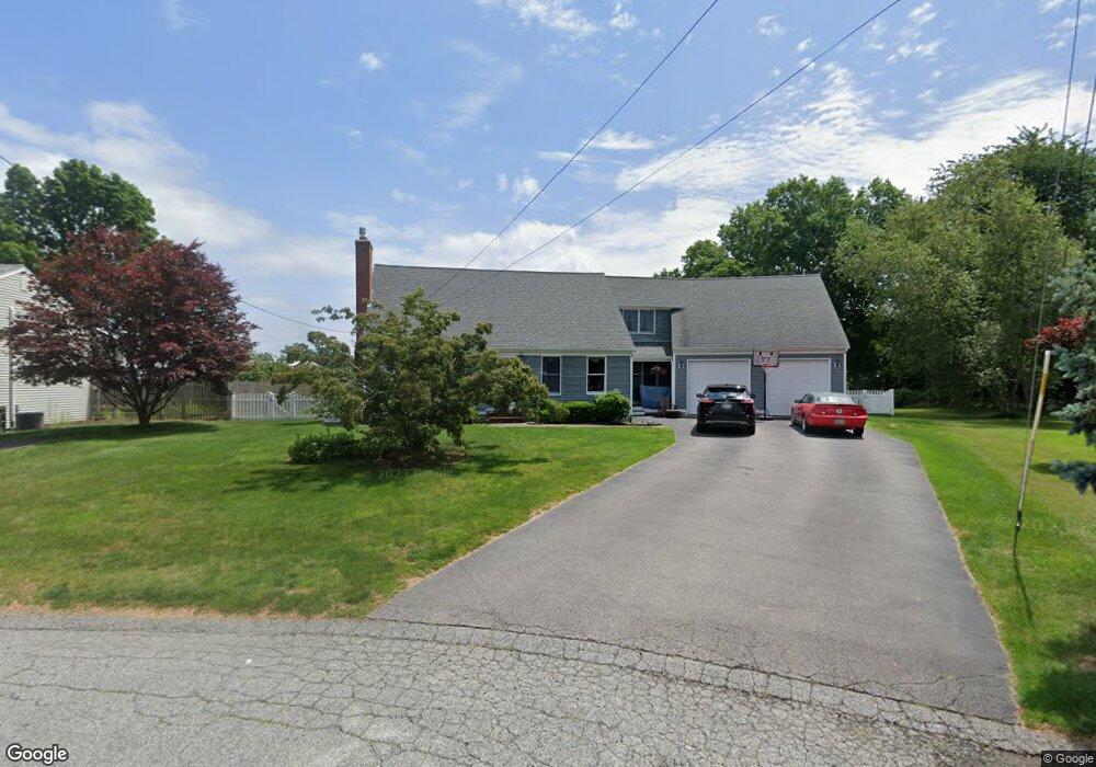 7 Peckham Place, Bristol, RI 02809 - photo 1