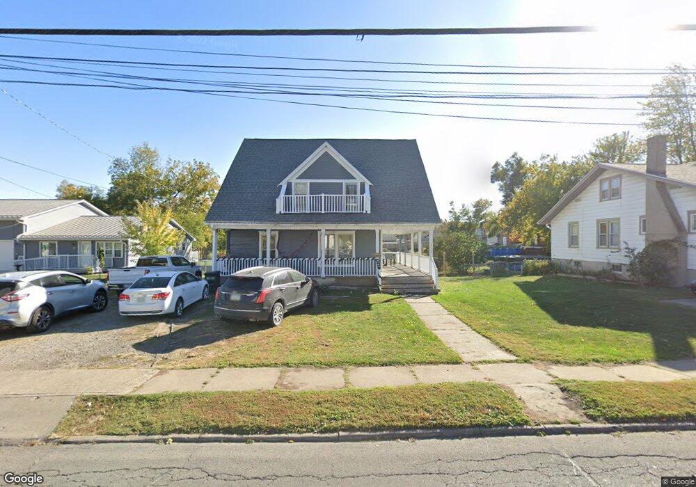 515 N 4th Ave E, Newton, IA 50208 - photo 1