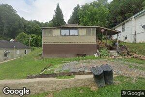 207 Summit St, Sophia, WV 25921