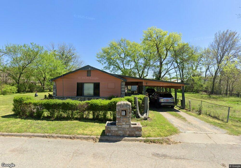 225 N Johannas St, Sapulpa, OK 74066 - photo 1