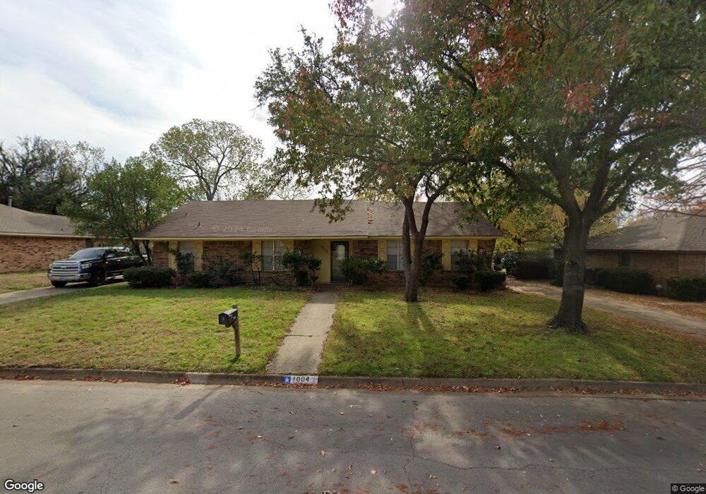 1004 Sandpiper Dr, Denton, TX 76205 - photo 1