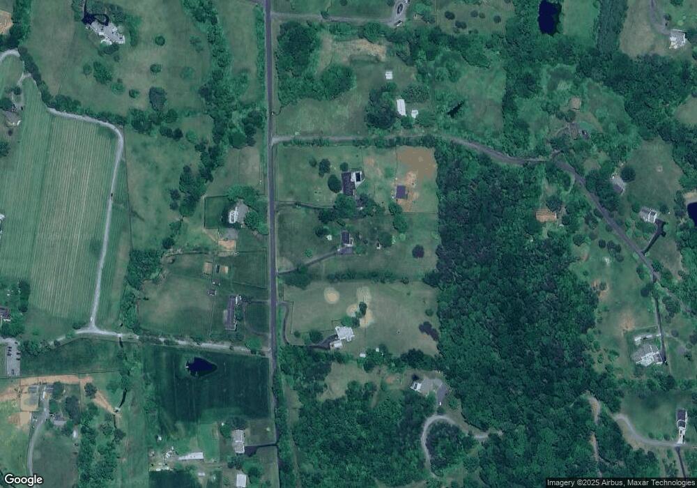 6163 Georgetown Rd, Broad Run, VA 20137 - photo 1