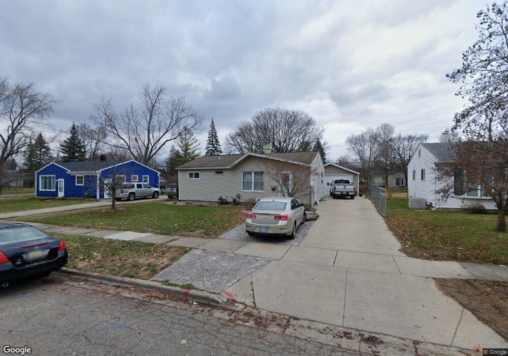 4711 Burchfield Ave, Lansing, MI 48910 - photo 1