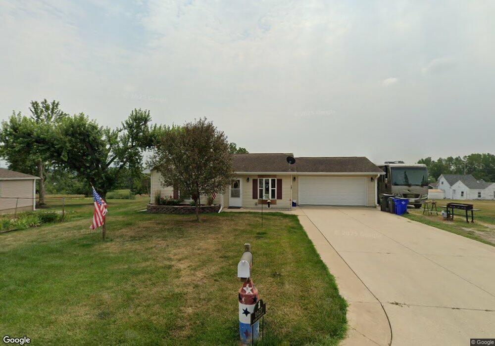 1127 Summit Ave SW, Cedar Rapids, IA 52404 - photo 1