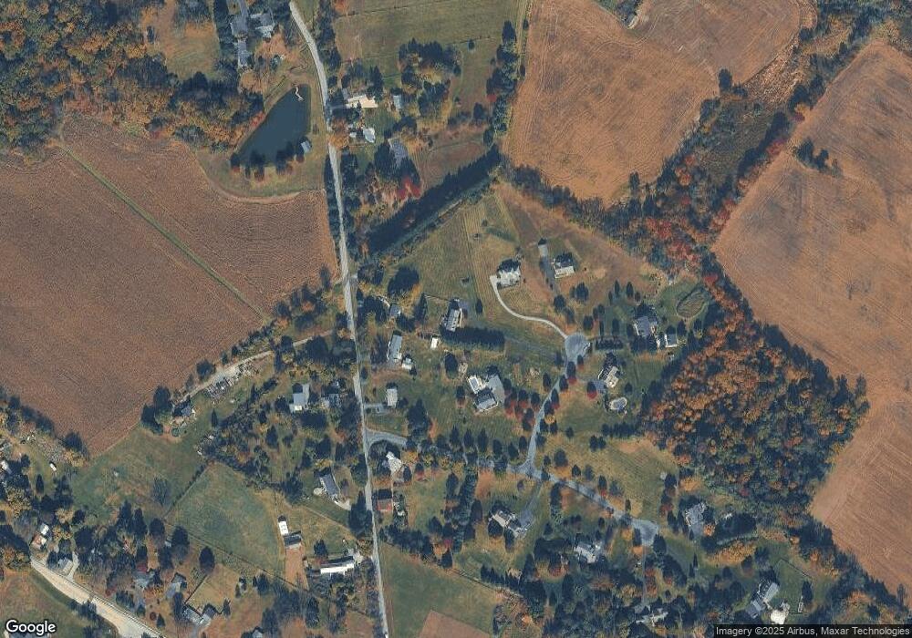 204 Maplewood Dr, Phoenixville, PA 19460 - photo 1