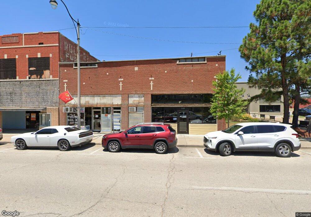 219 E Dewey Ave, Sapulpa, OK 74066 - photo 1