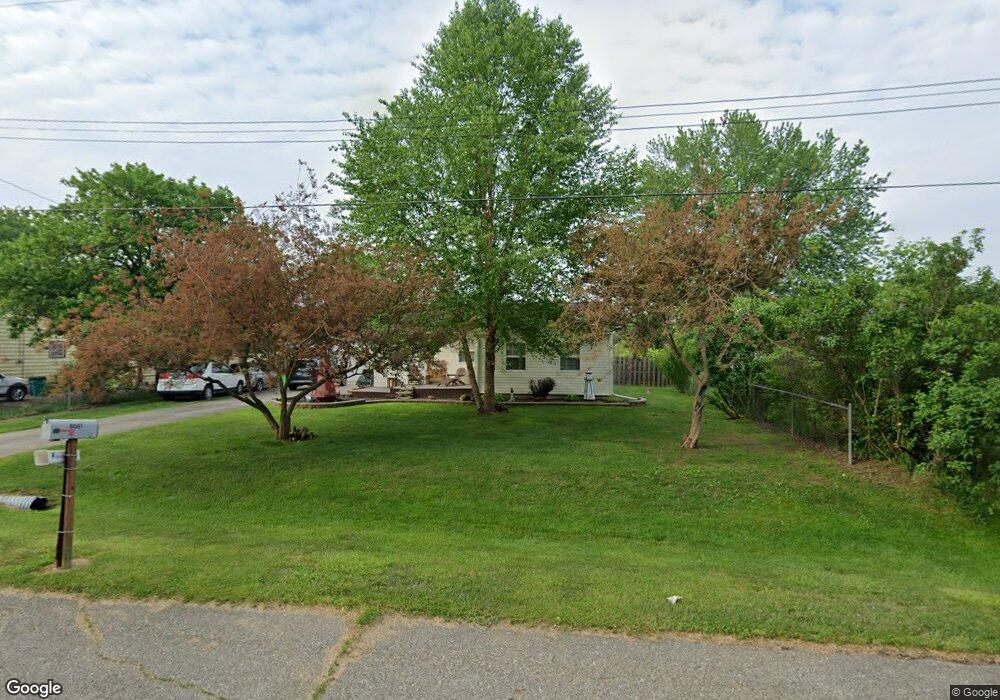 6062 Crown Point, Flint, MI 48506 - photo 1