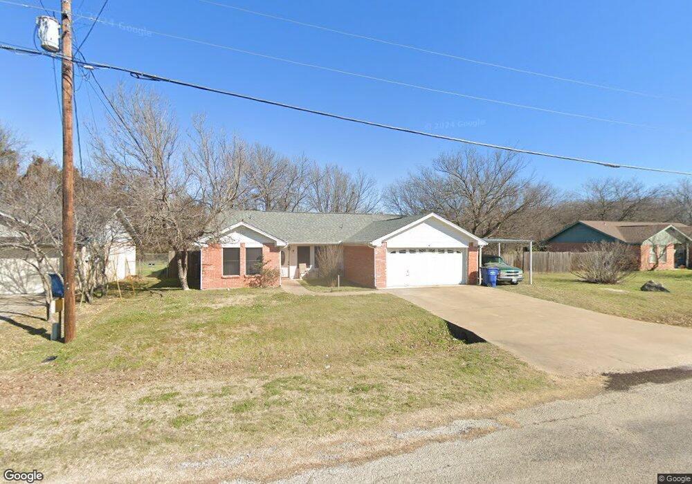 609 Shady Grove Dr, Granbury, TX 76049 - photo 1