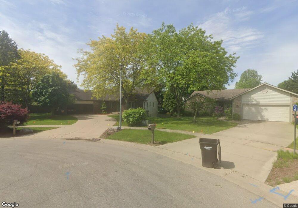 998 Kingtree Ct SW, Byron Center, MI 49315 - photo 1