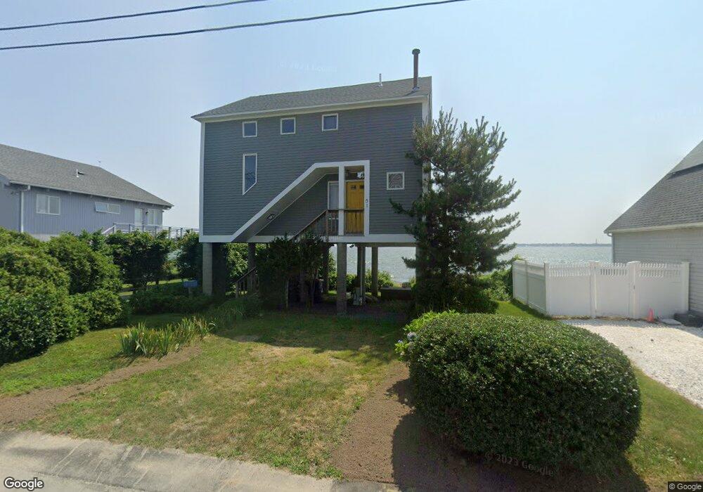 51 Bayview Ave, Fairhaven, MA 02719 - photo 1