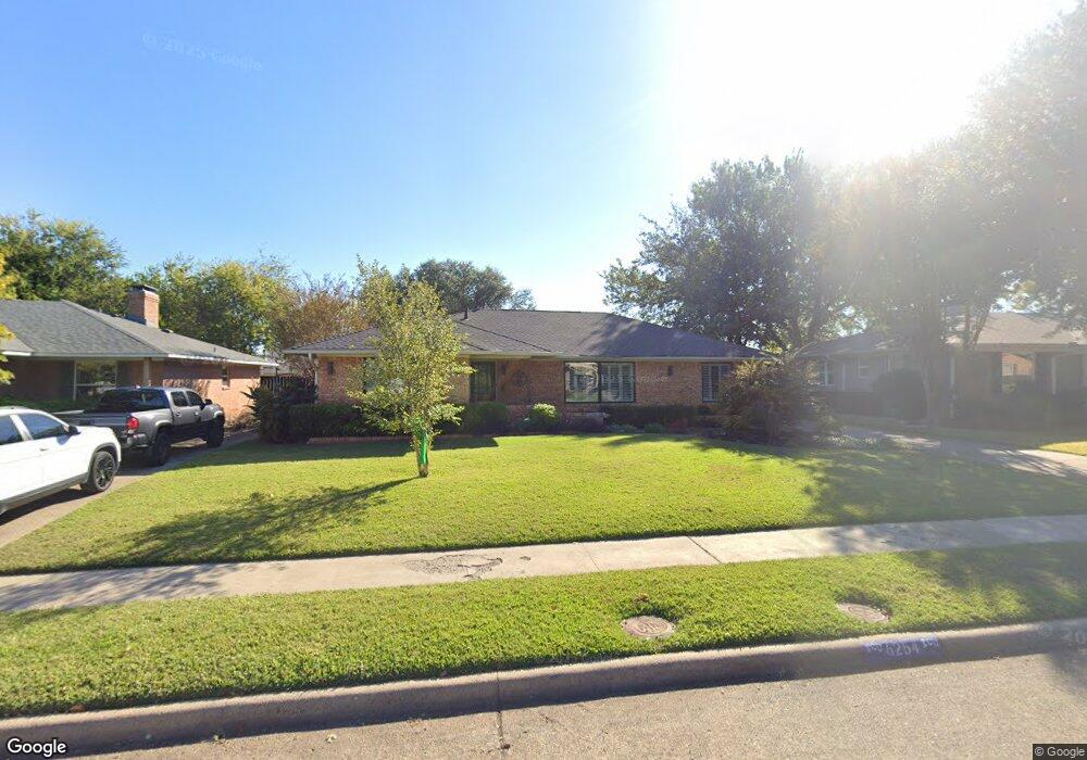 6254 Town Hill Ln, Dallas, TX 75214 - photo 1