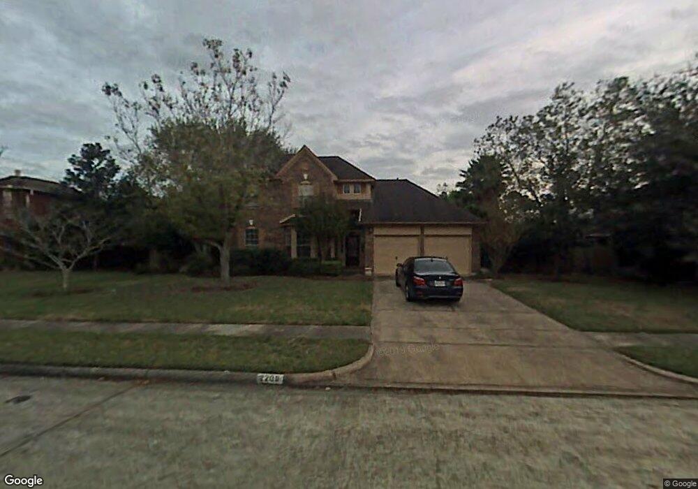 2209 S Mission Cir, Friendswood, TX 77546 - photo 1