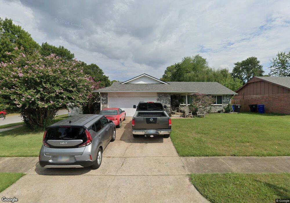 320 W Durham Place, Broken Arrow, OK 74011 - photo 1