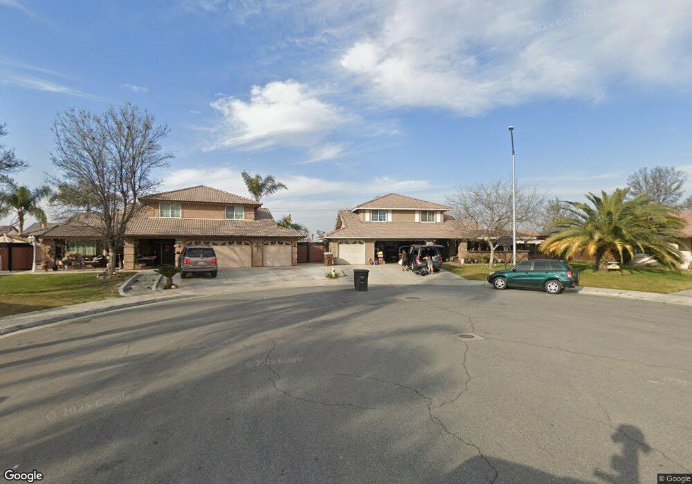 496 Molly Ct, Shafter, CA 93263 - photo 1