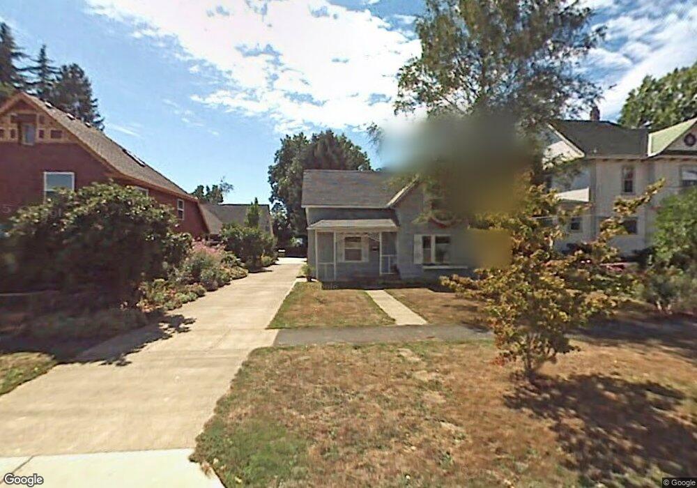 2214 17th Ave, Forest Grove, OR 97116 - photo 1