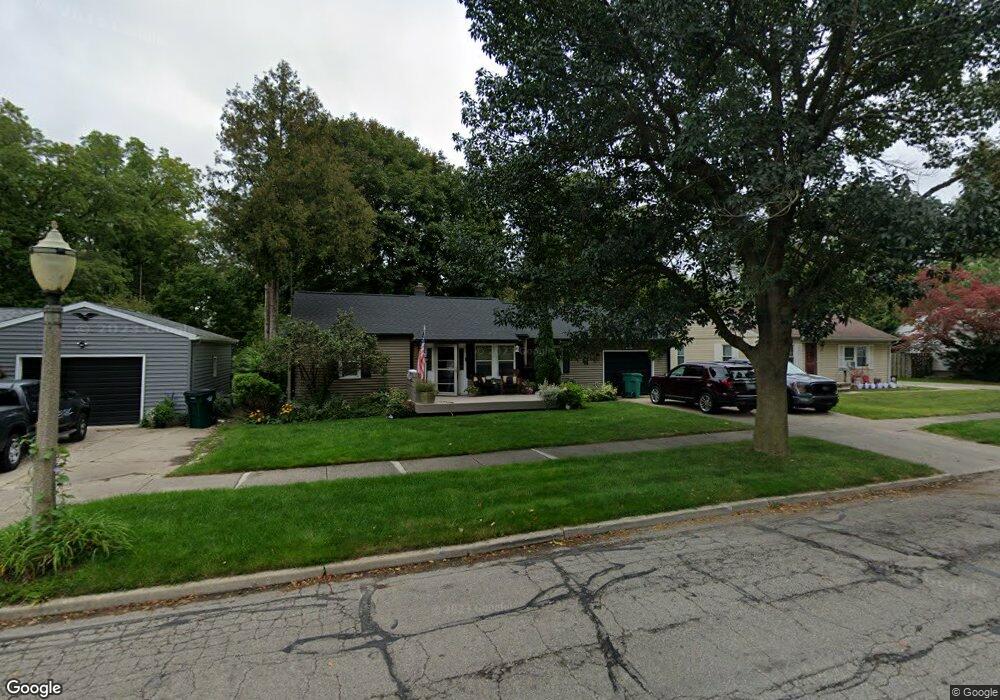 2803 S Deerfield Ave, Lansing, MI 48911 - photo 1