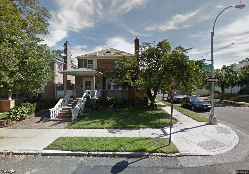 8155 192nd St, Hollis, NY 11423 - photo 1