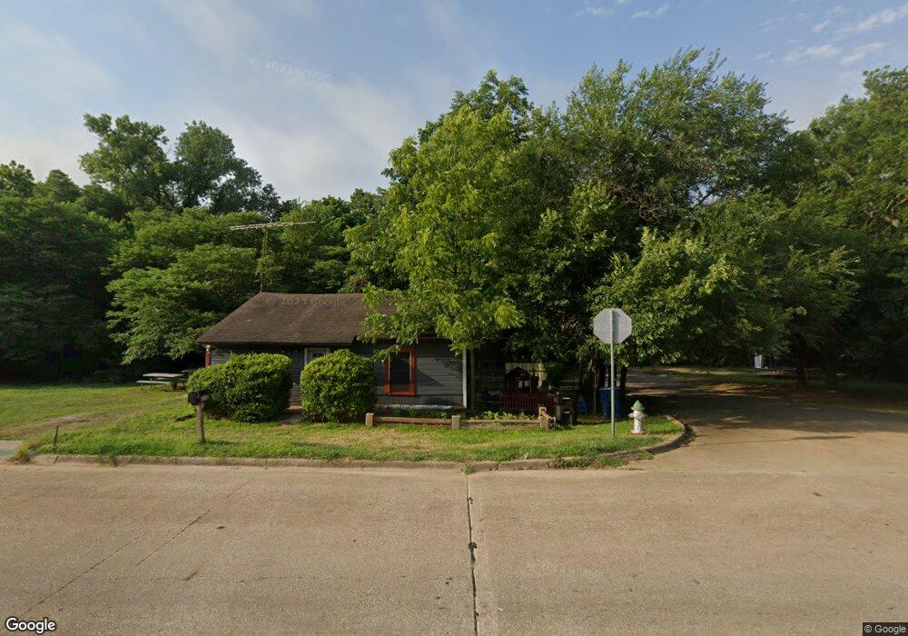 1330 W Crawford St, Denison, TX 75020 - photo 1