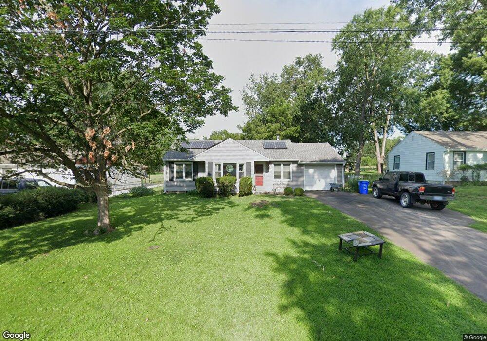 5418 Halsey St, Shawnee, KS 66216 - photo 1