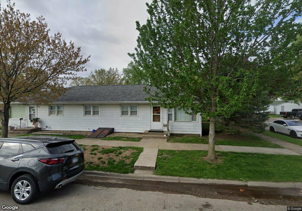 1601 Pekin St unit Pekin & Gillett, Lincoln, IL 62656 - photo 1