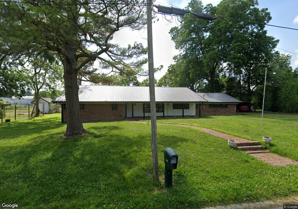 512 Oak St, Manchester, TN 37355 - photo 1