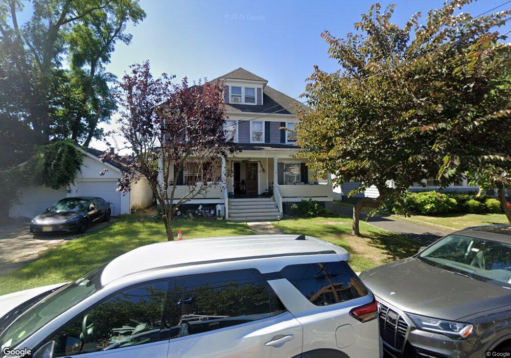 32 Drummond Place unit 34, Red Bank, NJ 07701 - photo 1