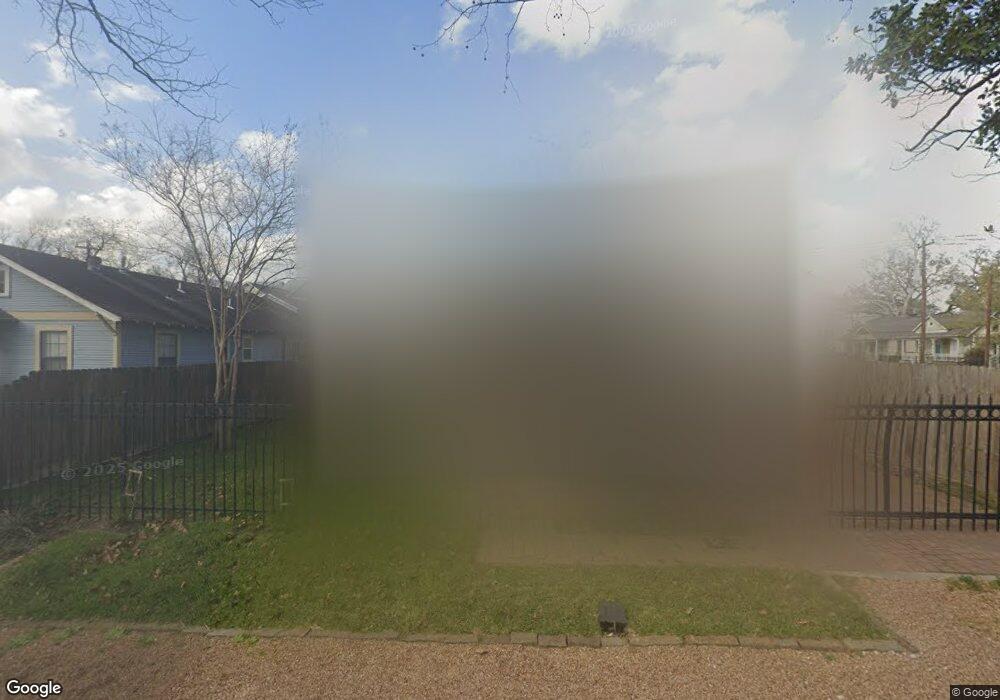 215 E 26th St, Houston, TX 77008 - photo 1