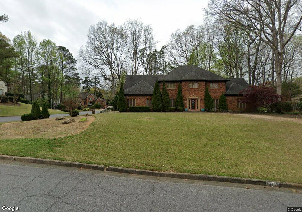 12110 Willow Run Rd, Roswell, GA 30075 - photo 1