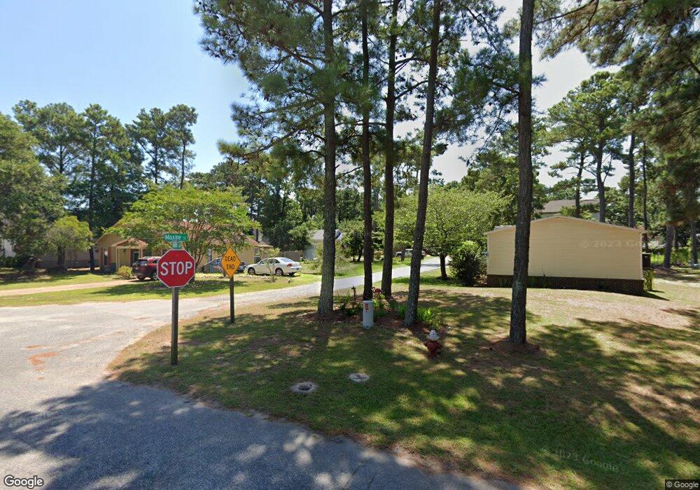 1409 Maxine St, Kill Devil Hills, NC 27948 - photo 1